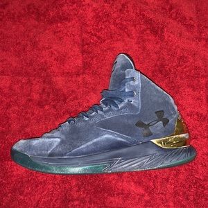 Curry 1 Lux